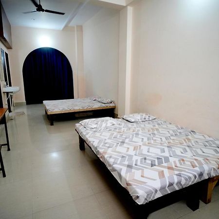 Banaras Gully House 500 Ft From The Ghats Varanasi Exteriör bild