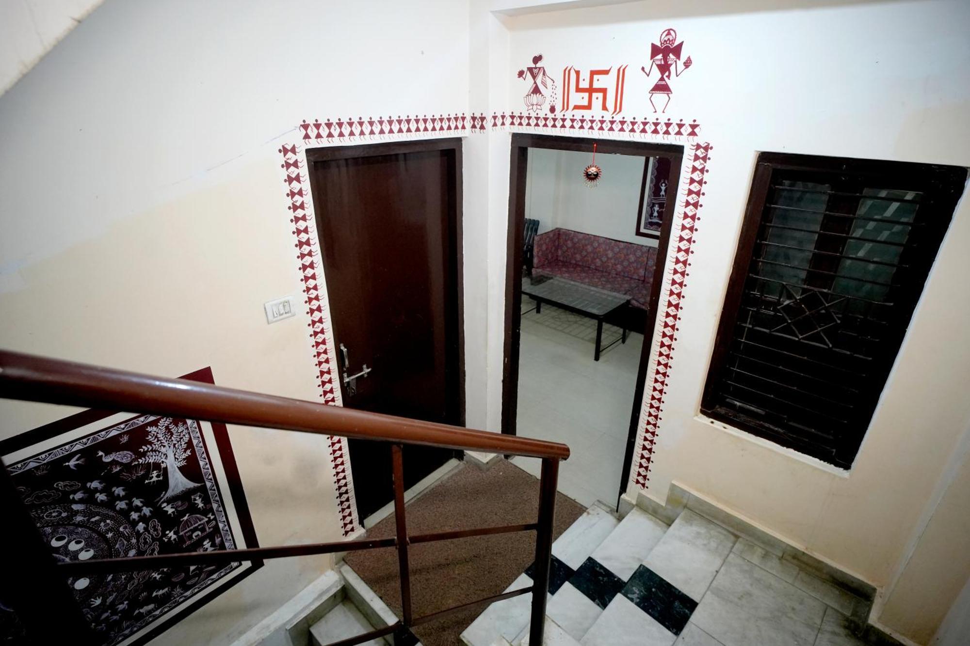 Banaras Gully House 500 Ft From The Ghats Varanasi Exteriör bild