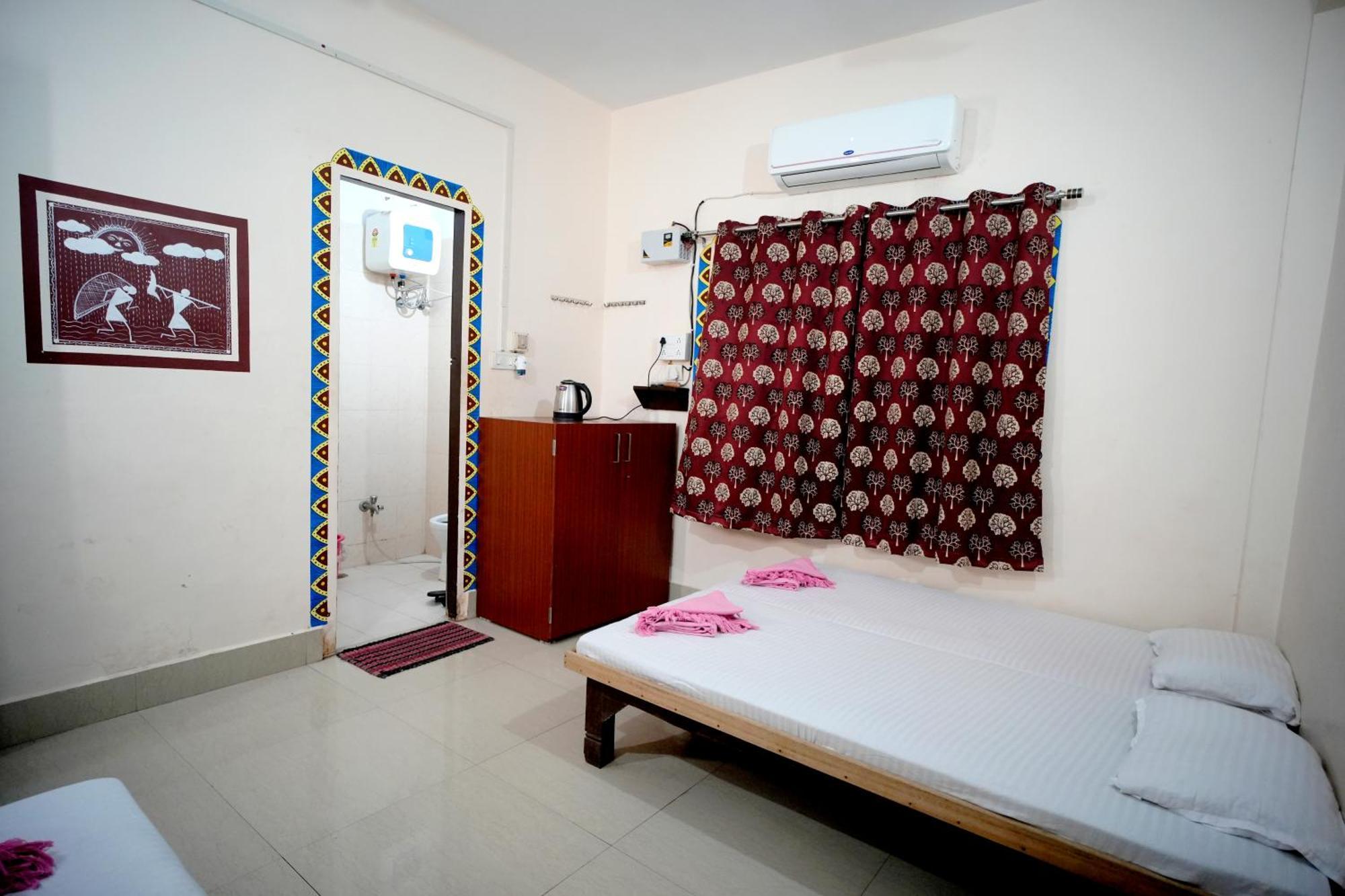 Banaras Gully House 500 Ft From The Ghats Varanasi Exteriör bild