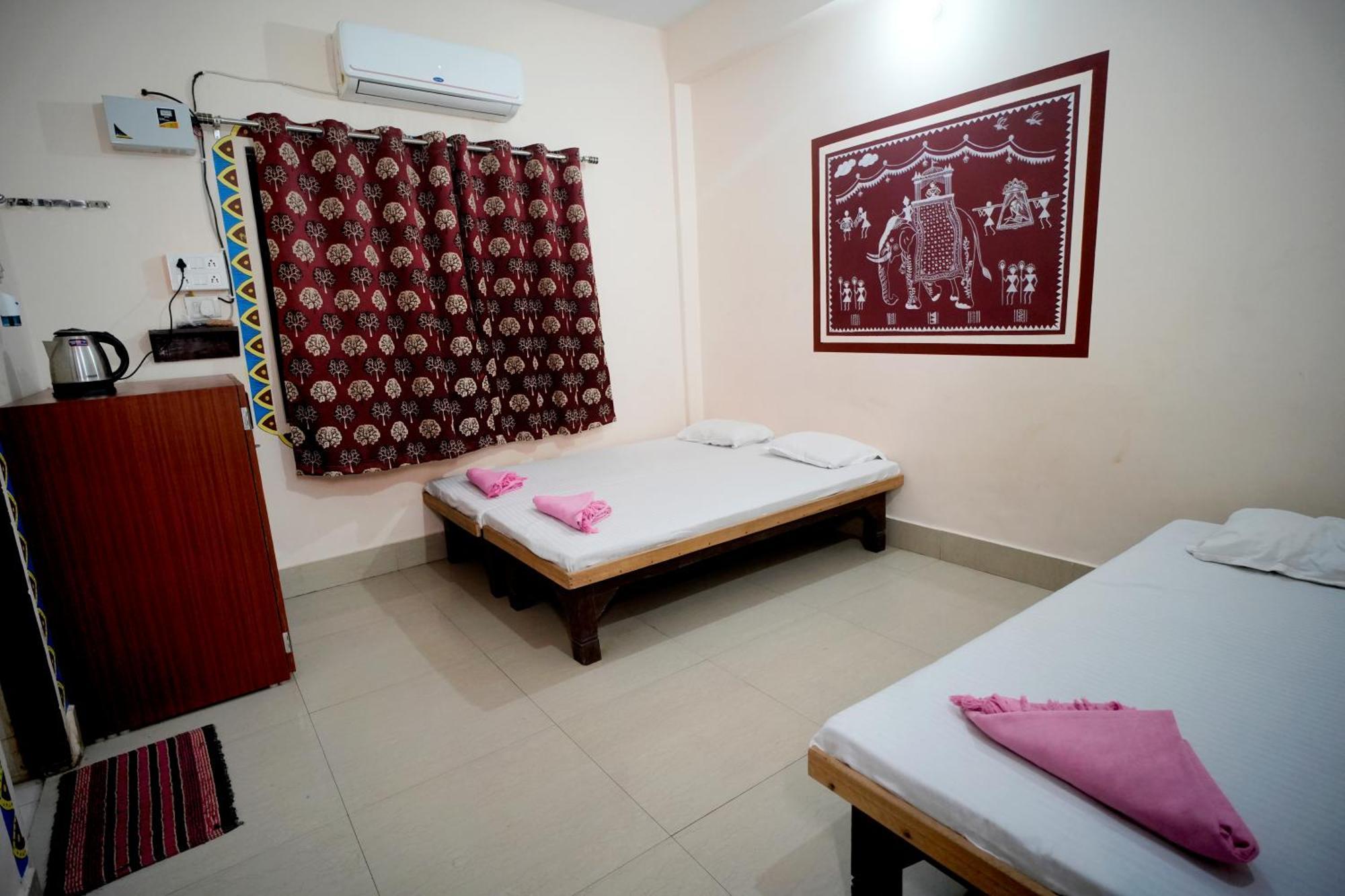 Banaras Gully House 500 Ft From The Ghats Varanasi Exteriör bild