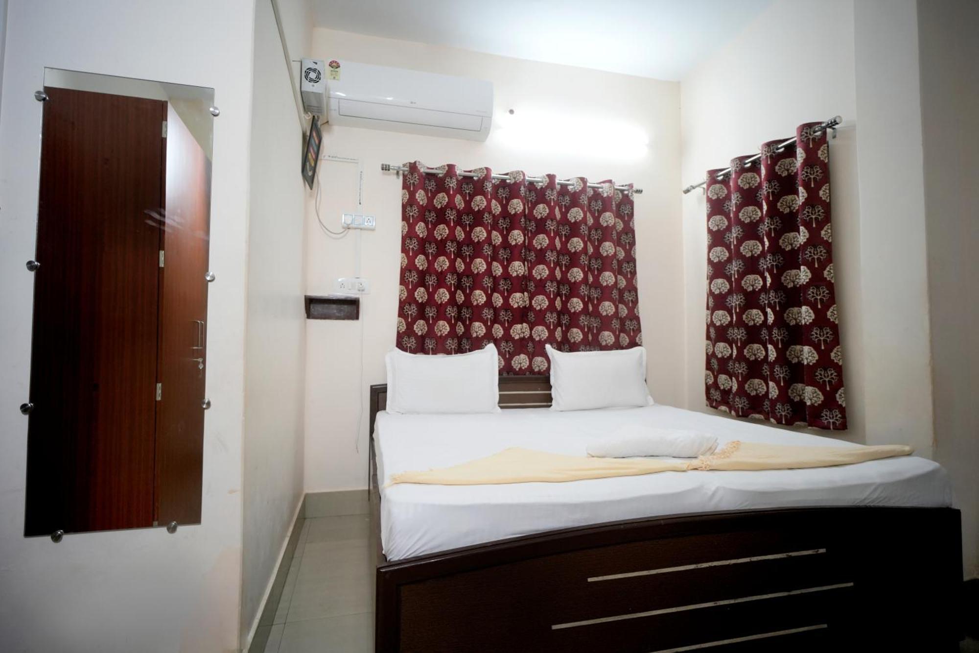 Banaras Gully House 500 Ft From The Ghats Varanasi Exteriör bild